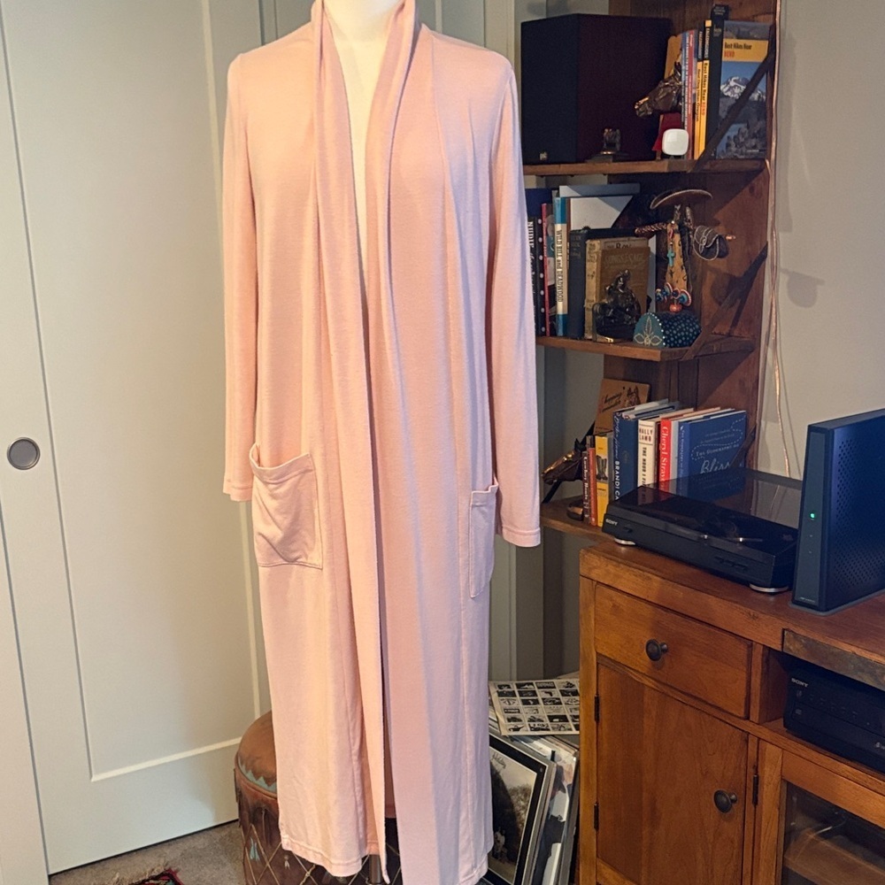 Dylan Women's Pink Long open front duster. Small. NWOT.